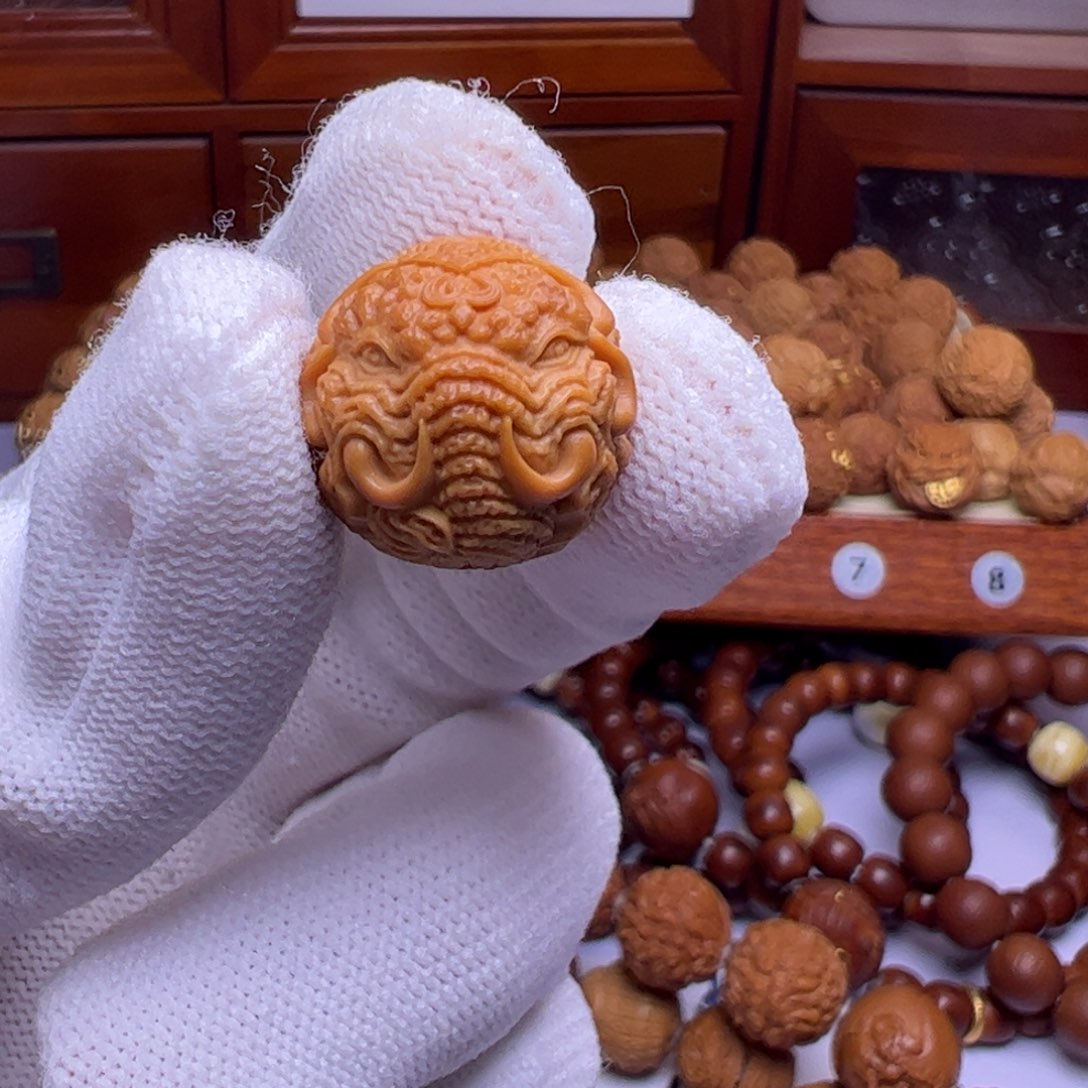 杰***）猴头核桃吊坠象神唐诗全品有正常封口线