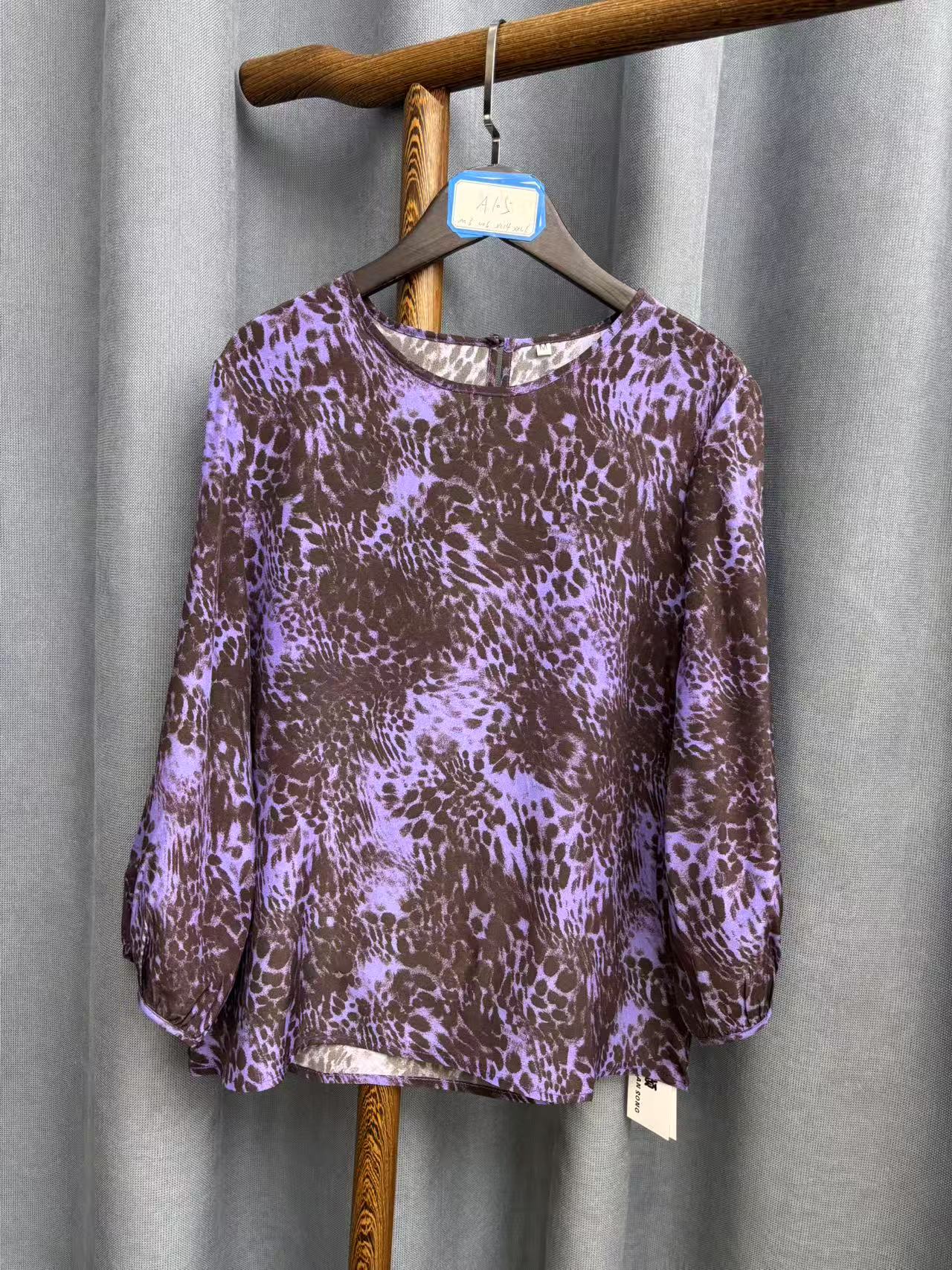 2025夏季新款休闲时尚圆领桑蚕丝双绉印花七分袖上衣女A105