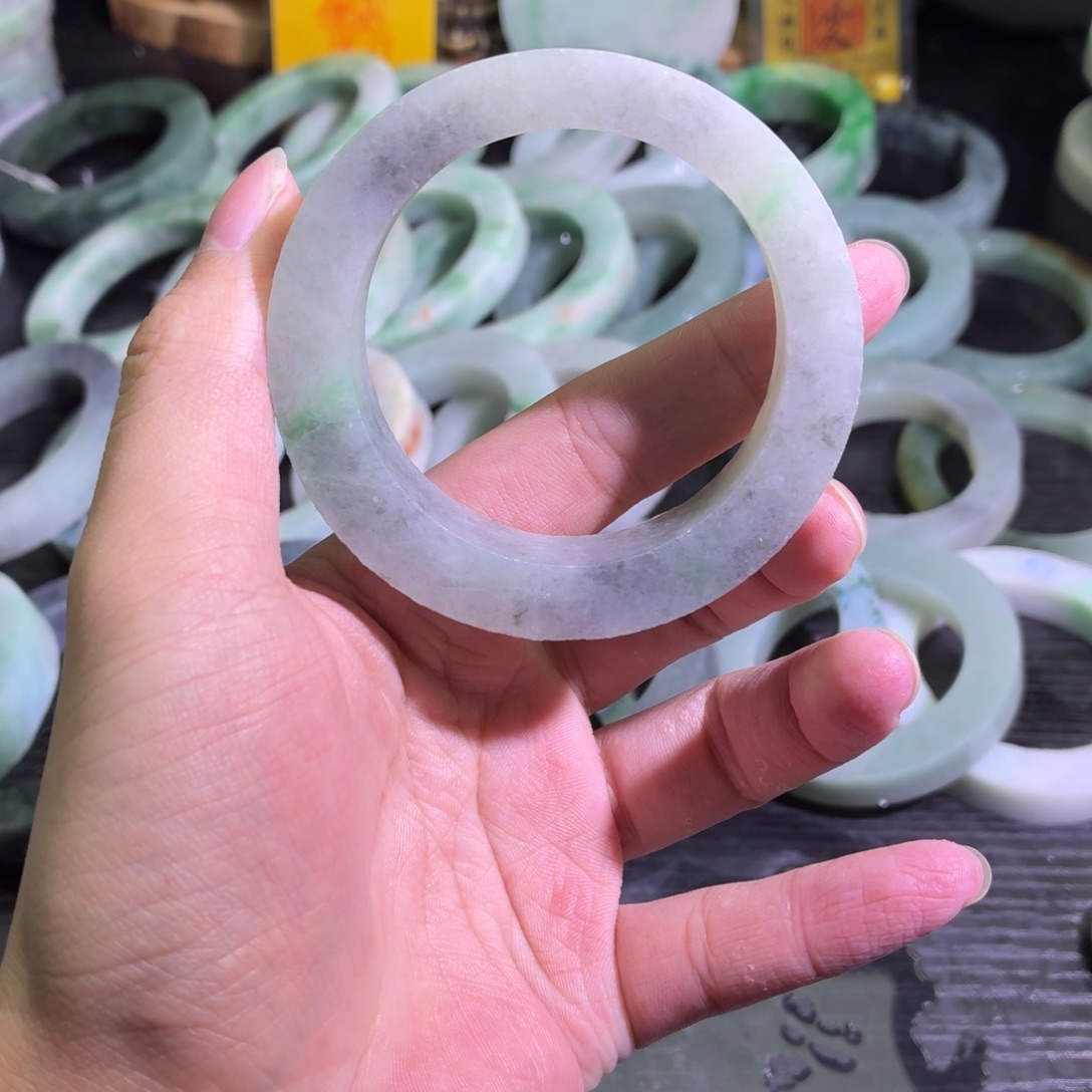 定制翡翠未镶嵌天然翡翠A货毛胚手镯定制