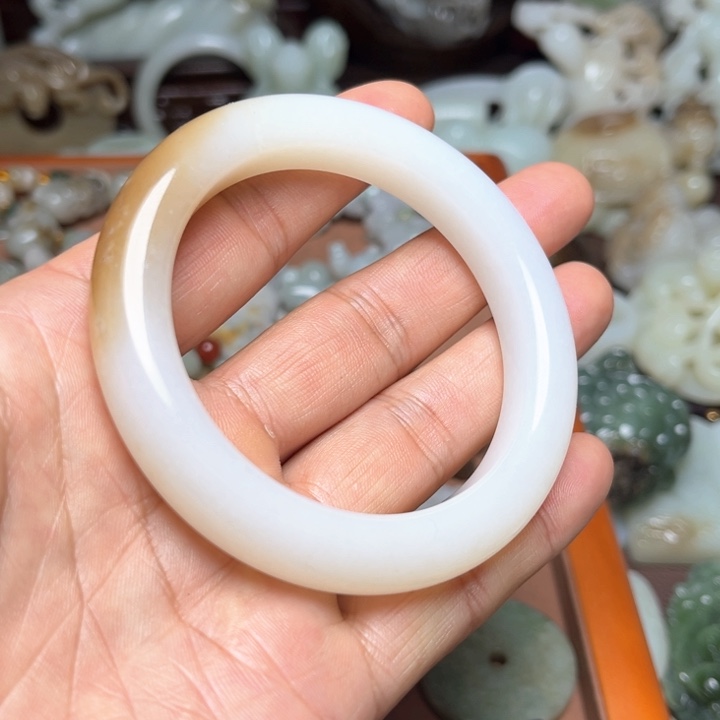 未镶嵌和田玉（糖玉）珠宝奇石