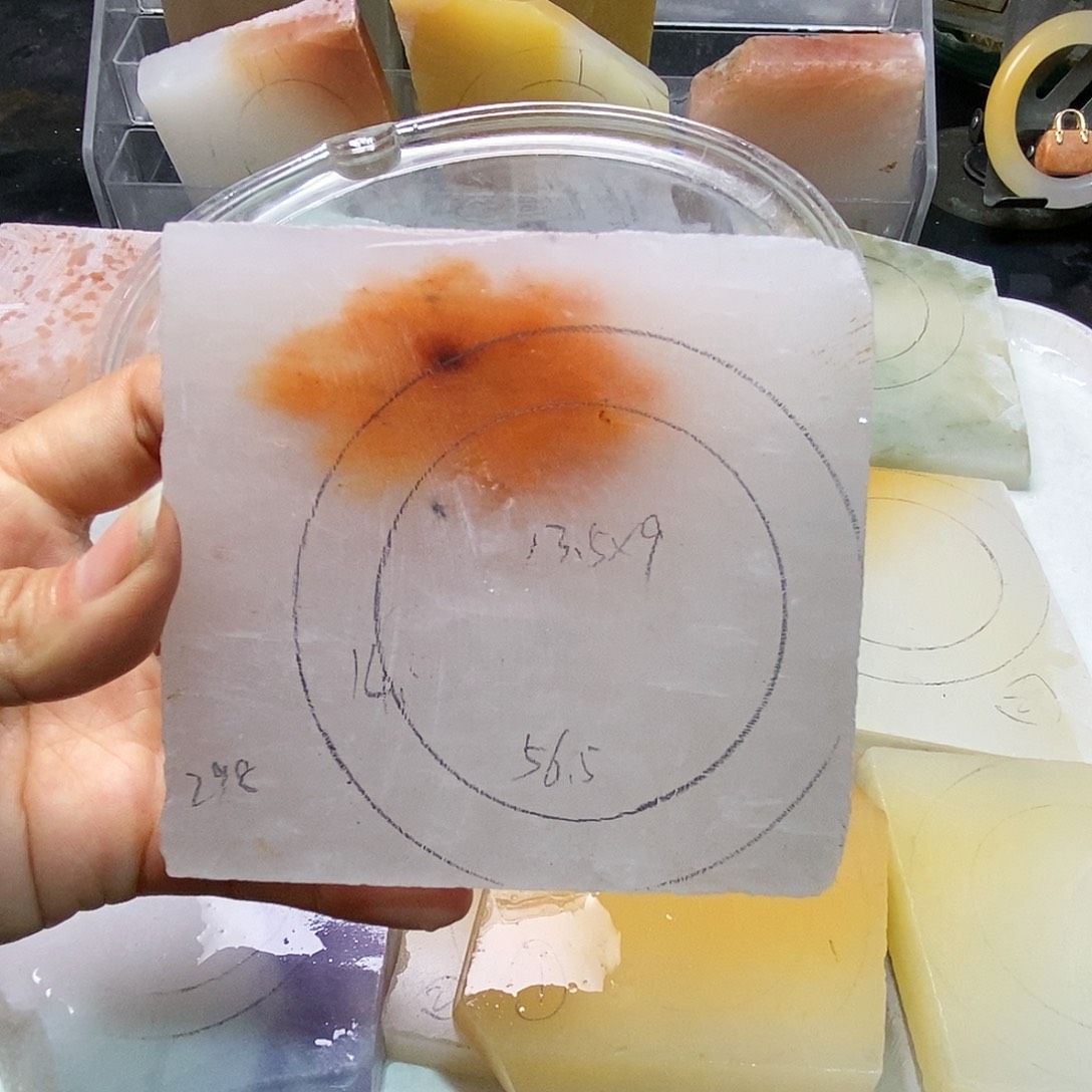 虫***飞定制石英质玉（天山翠）