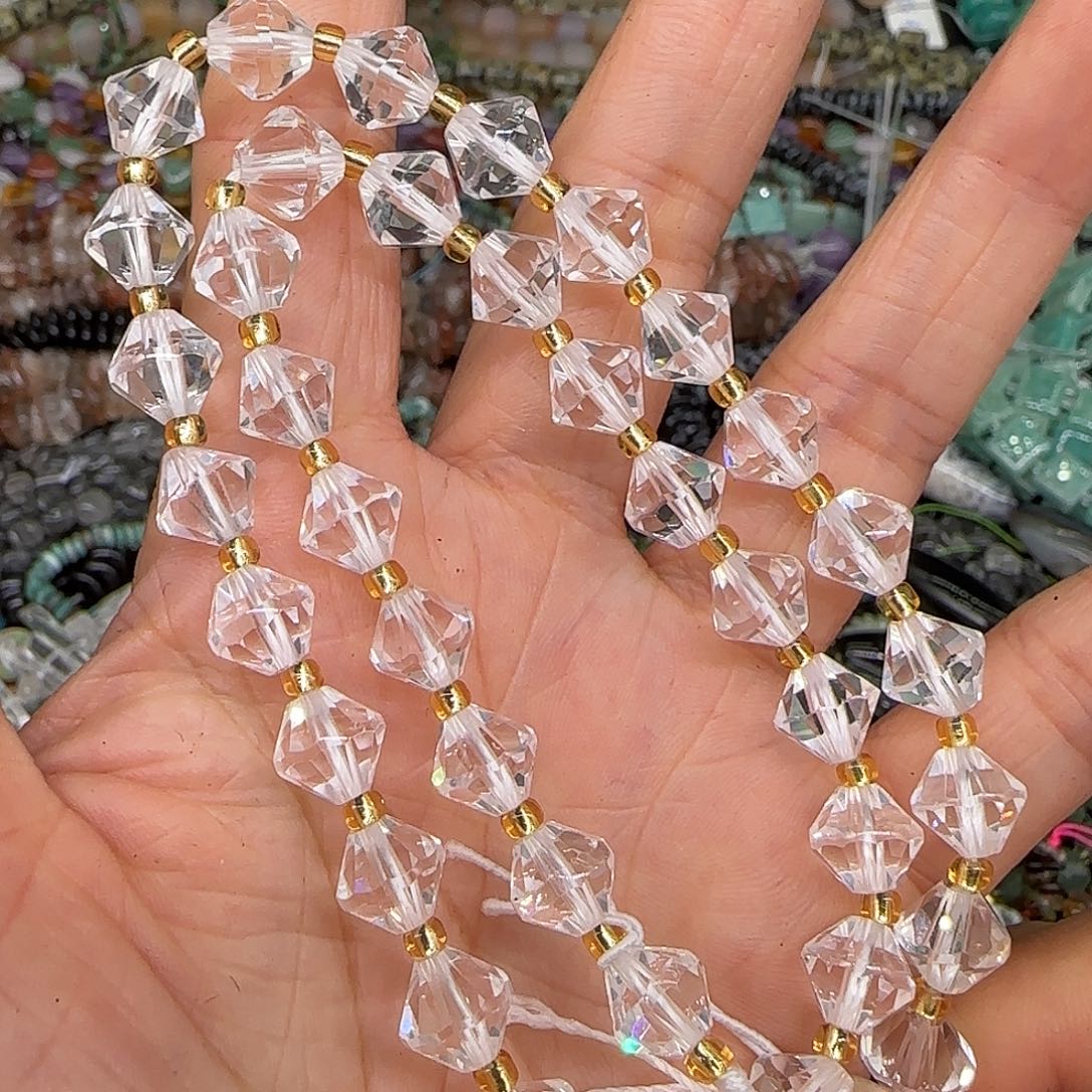 玛瑙/玉髓合金珠宝半成品白水晶8mm飞碟切面一条