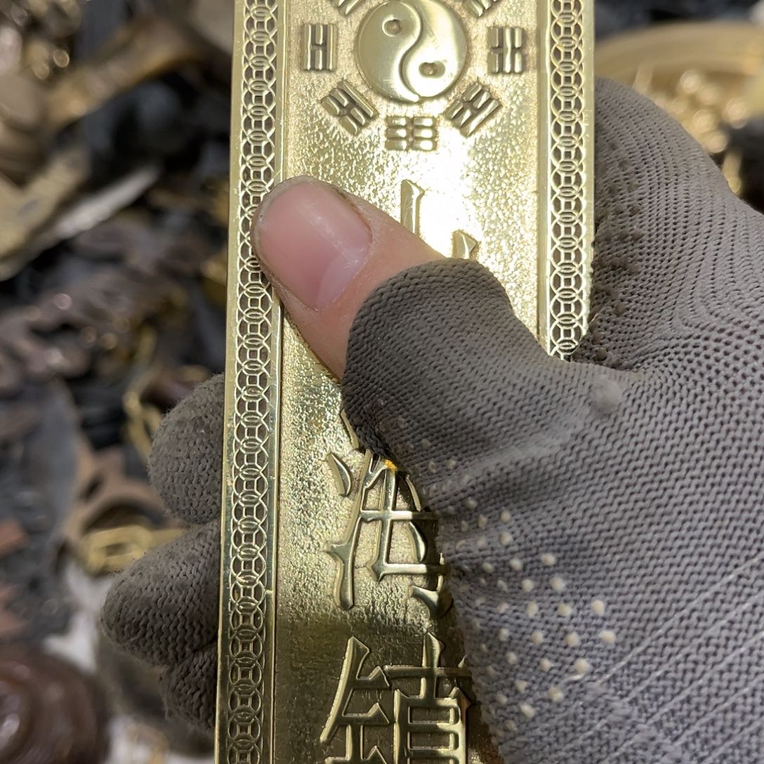 挑***者闪电购铜摆件工艺品