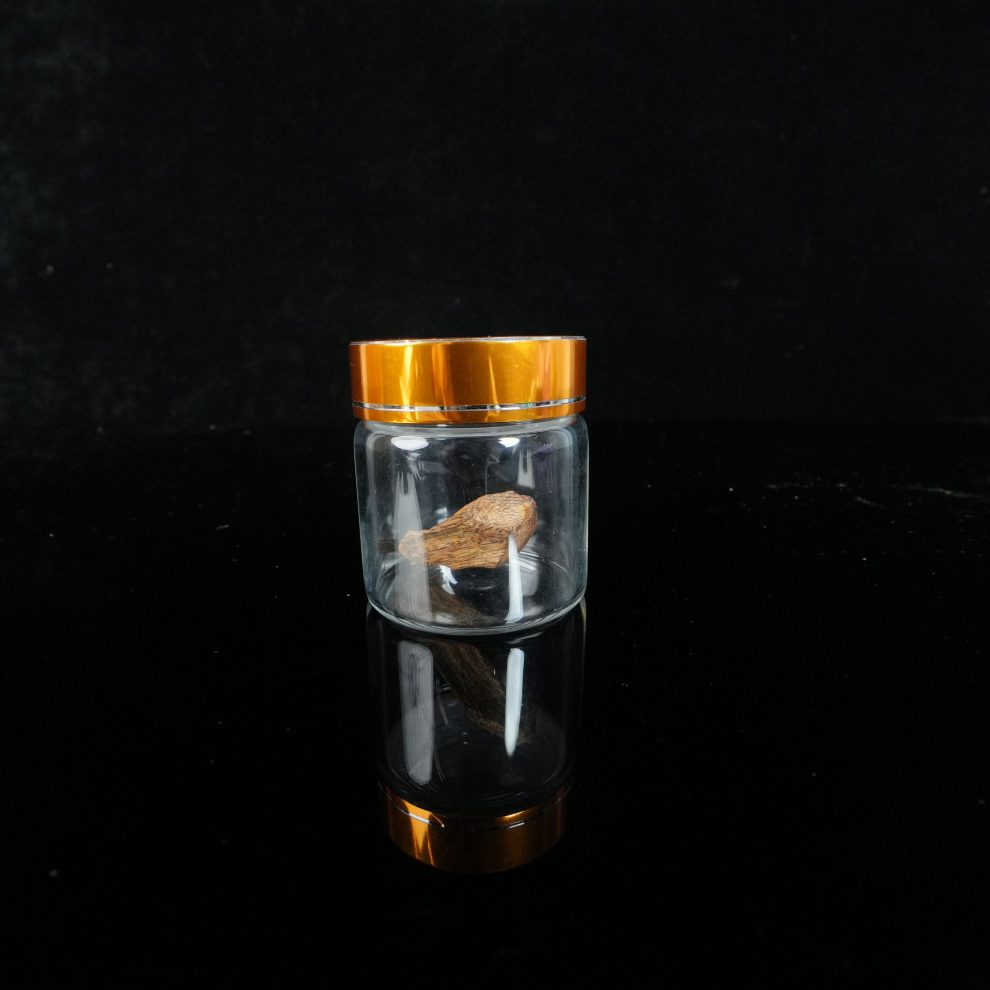 DY-B7859 越南芽庄白奇楠8分沉原料 4.73x1.38x0.65cm 1.07g