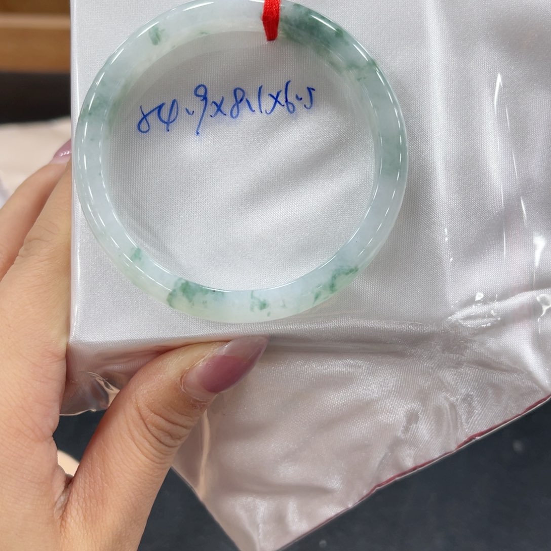 未镶嵌手镯翡翠翡翠