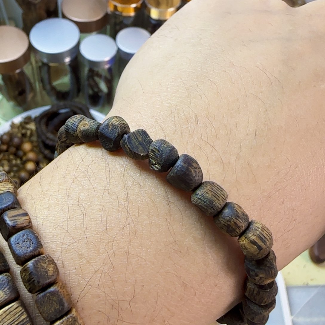 沉香碎屑沉香奇楠沉香碎4克