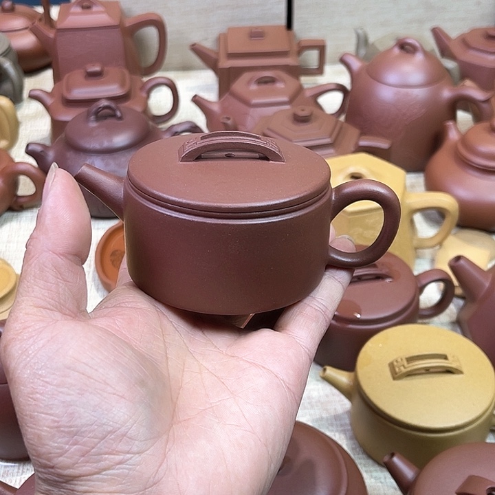 紫砂茶杯?****?原矿底槽青汉瓦微瑕容量170-180cc