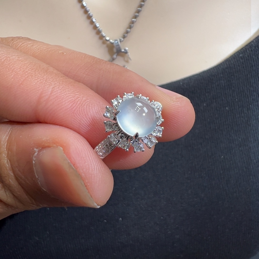 翡翠吊坠(不含链)18K金镶嵌