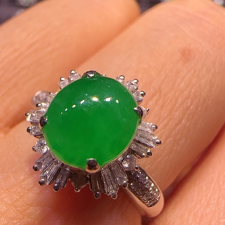 翡翠戒指18K金镶嵌戒指