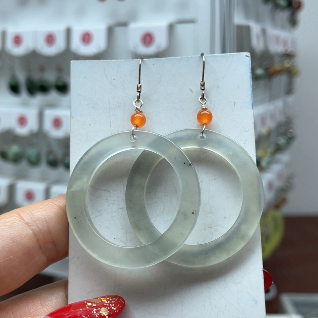 蛇纹石玉耳饰未镶嵌