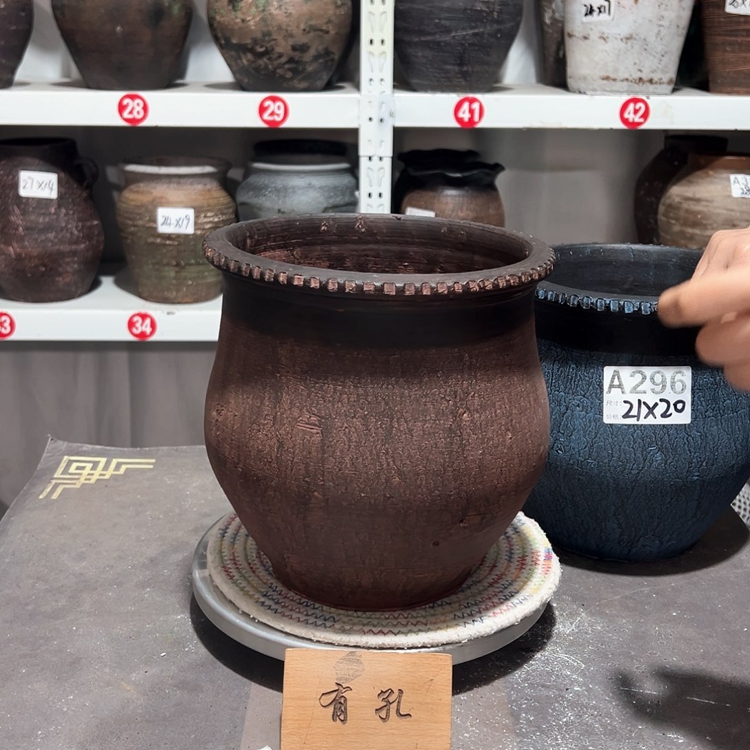 红陶47红色有孔有孔