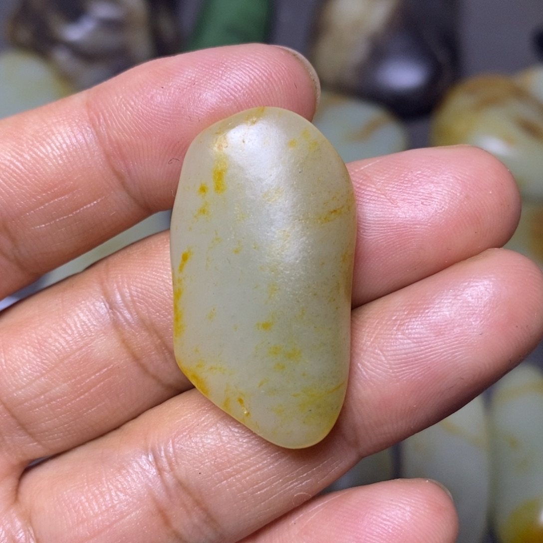和田玉（糖玉）未镶嵌挂件
