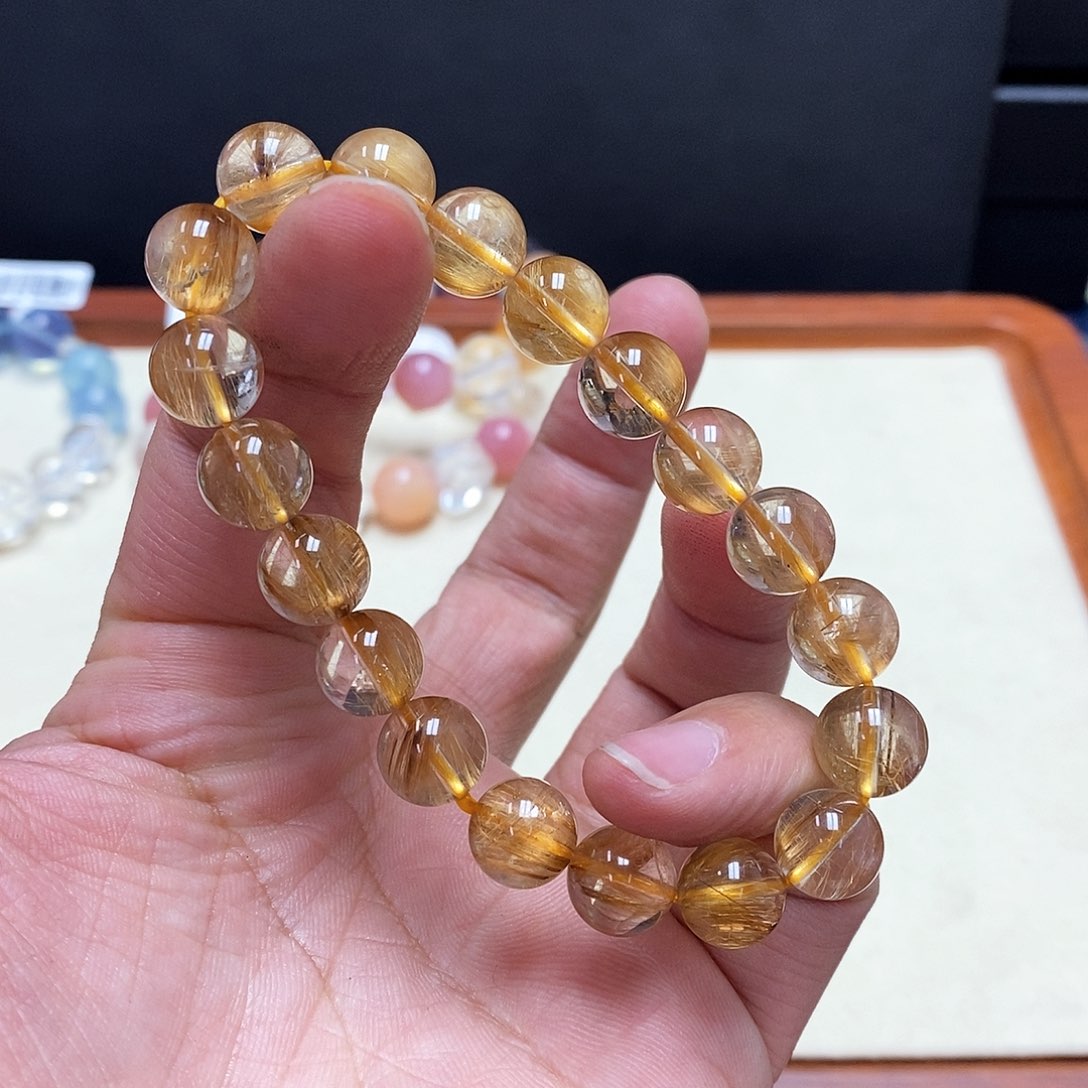 水晶手串未镶嵌10发晶