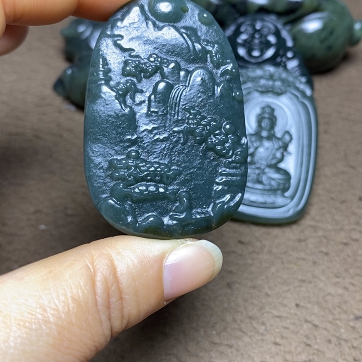 和田玉未镶嵌颈饰