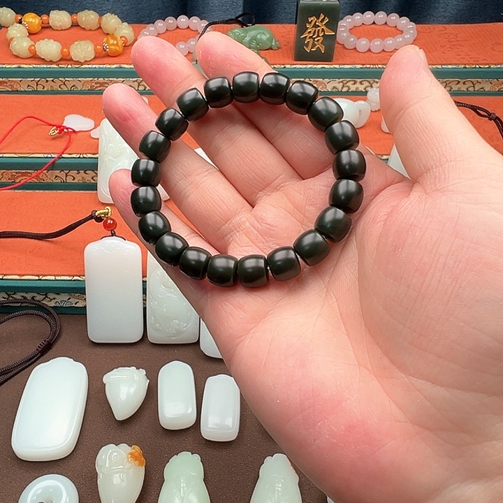 和田玉手串未镶嵌