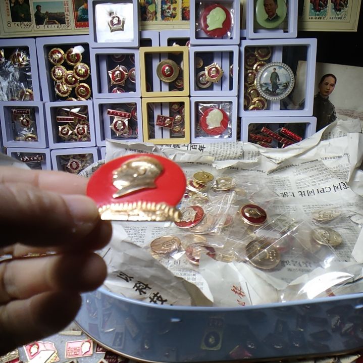 盛***福爷爷金属像章纪念