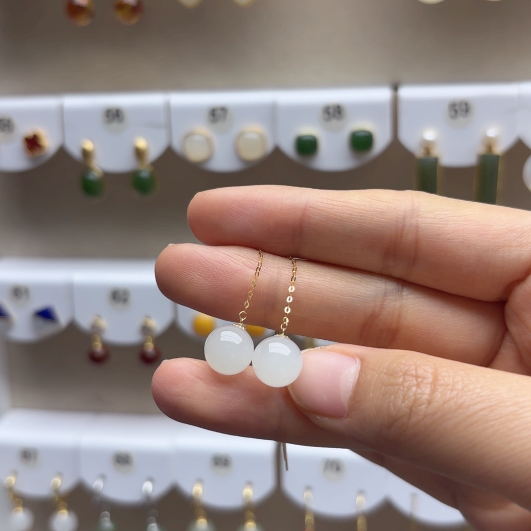 和田玉18K金镶嵌耳饰