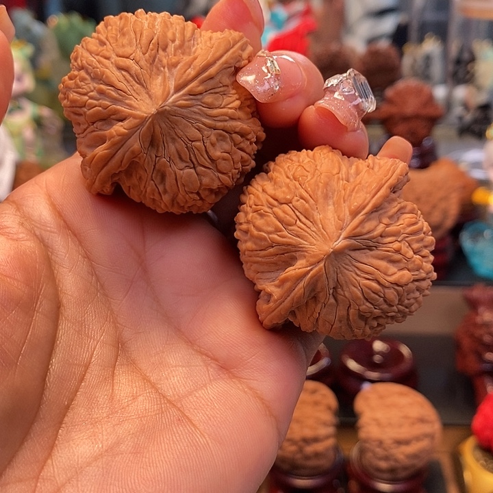 文玩核桃吊坠44绣球