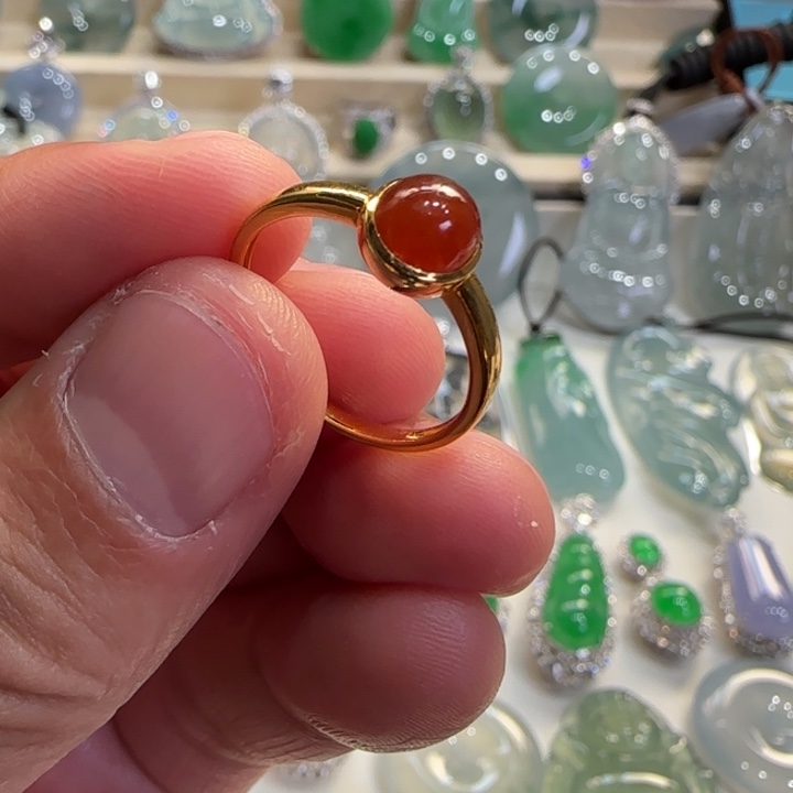 定制翡翠18K金镶嵌天然缅甸翡翠a货