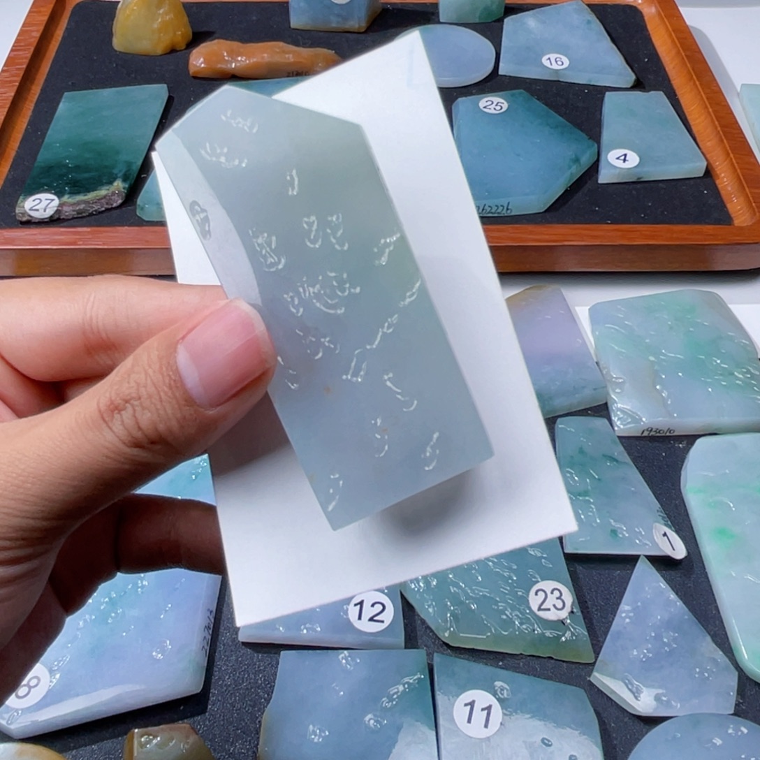 定制翡翠未镶嵌牌子料