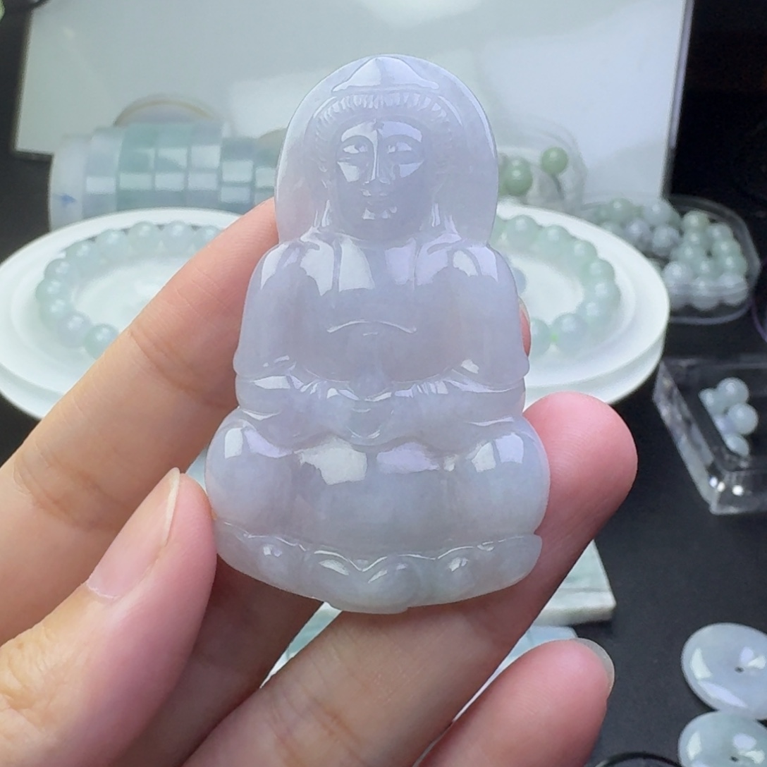 颈饰未镶嵌翡翠观音
