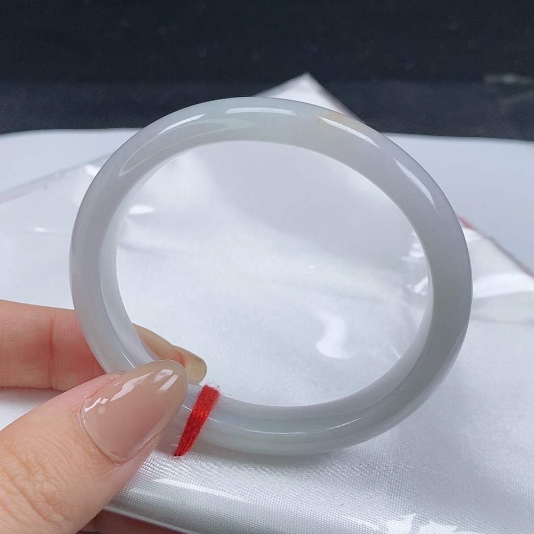 【闪购商品】翡翠手镯（贵妃镯）未镶嵌299号