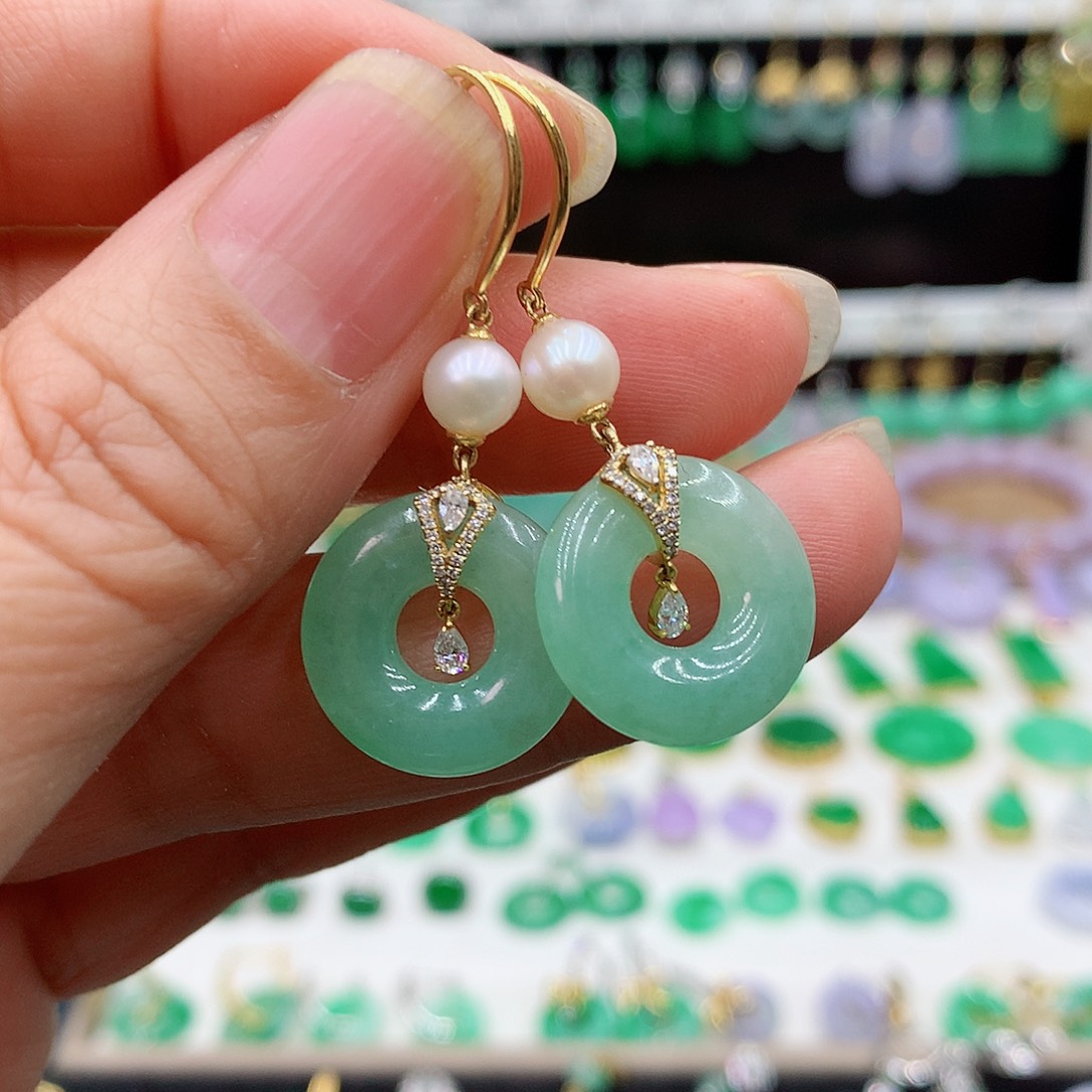 翡翠耳饰18K金镶嵌的