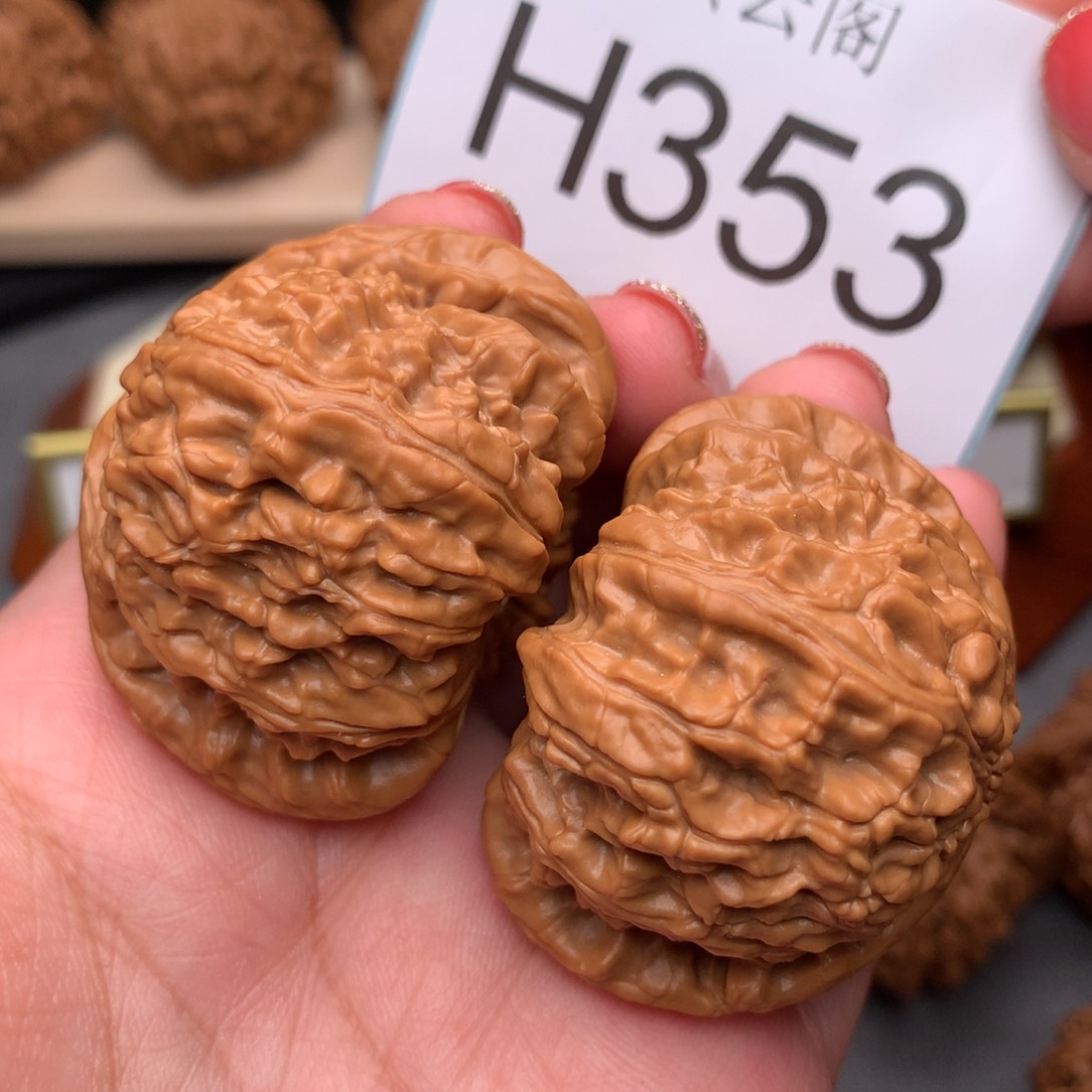 文玩核桃把件35+闷白