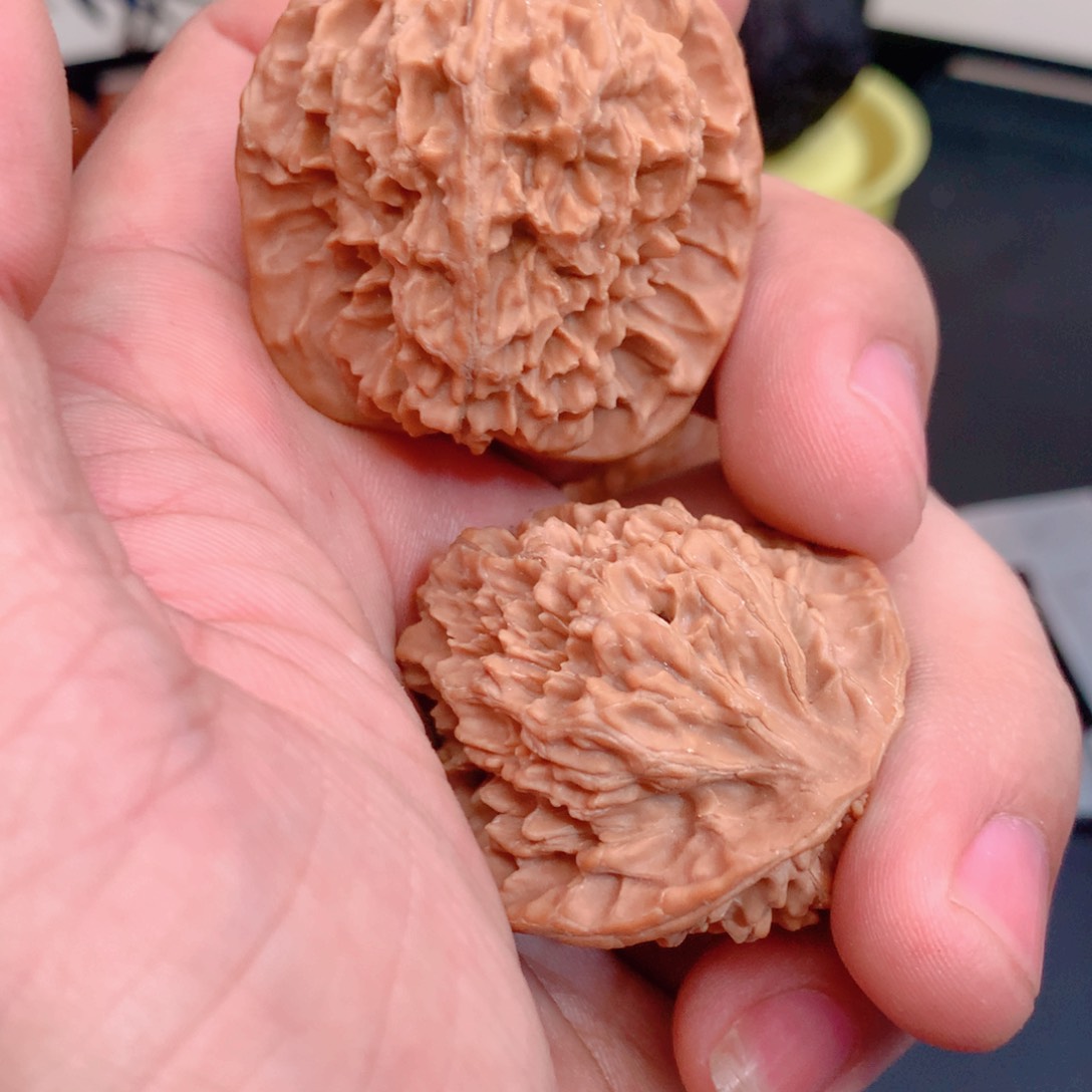 文玩核桃把件野生