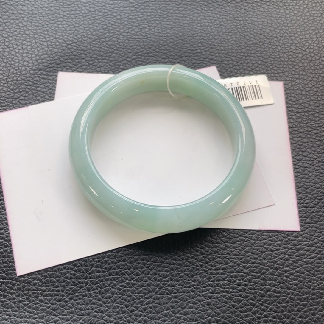 翡翠未镶嵌手镯20号57.4有棉线