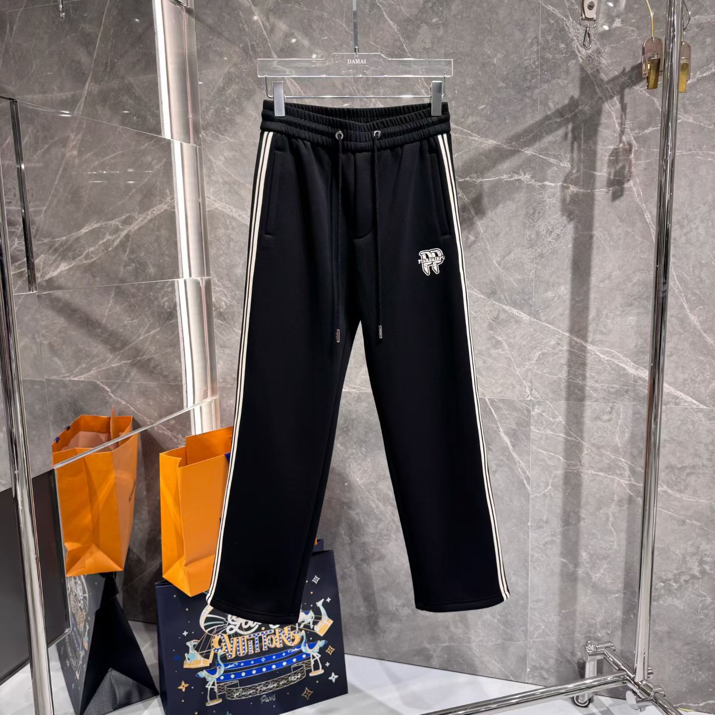 沙恩名品秋冬男士欧货潮流加绒加厚宽松直筒刺绣条纹保暖休闲裤