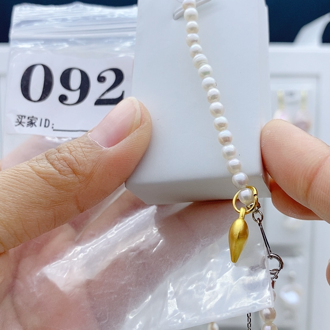 颈饰钛钢淡水珍珠