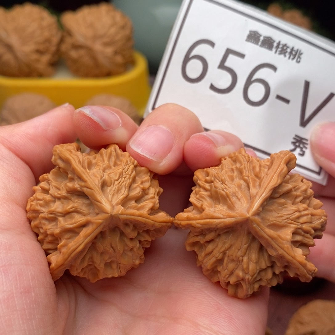 文玩核桃把件盘山奔36