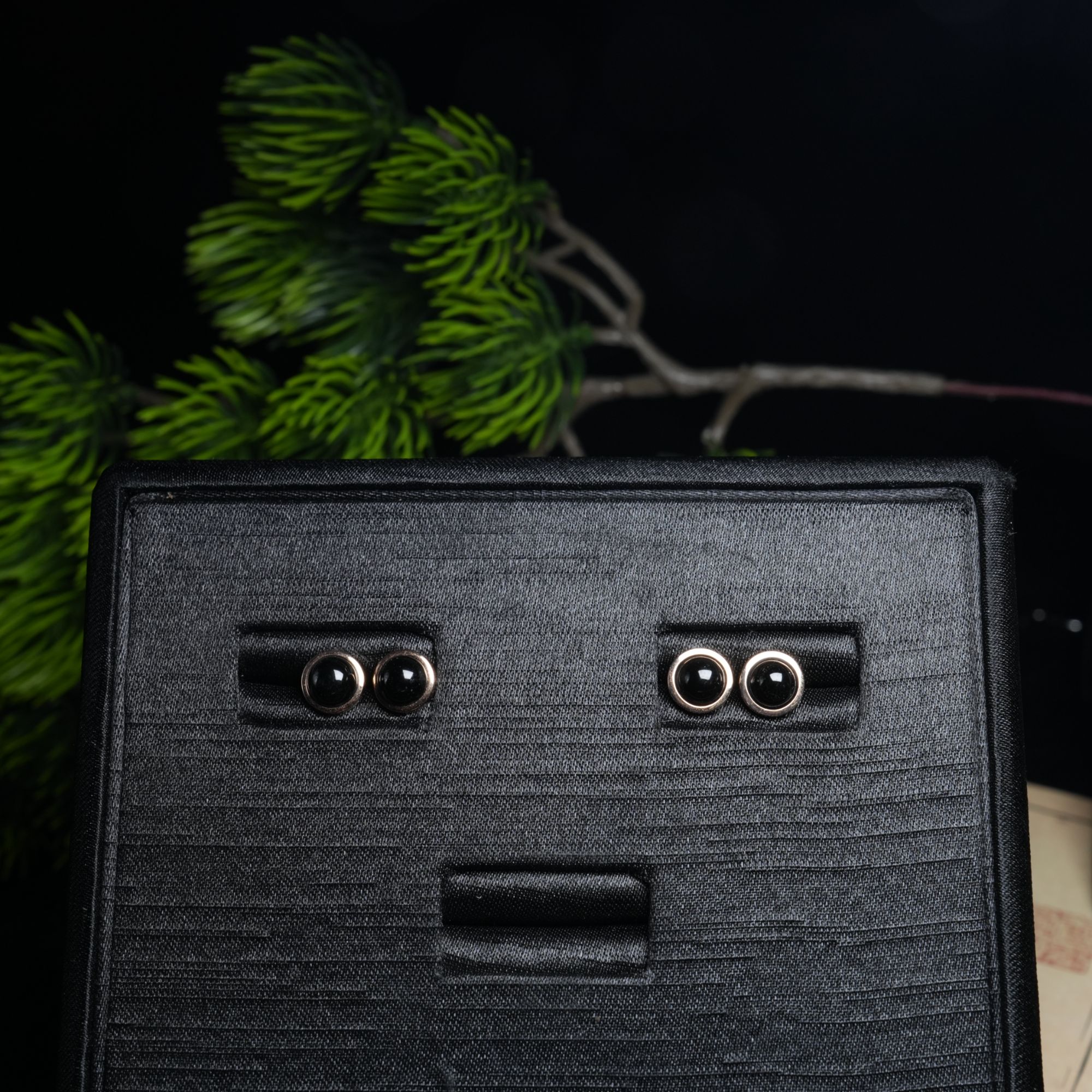 思懿珠宝 18k墨翠耳钉-1680-SL-多样性发一