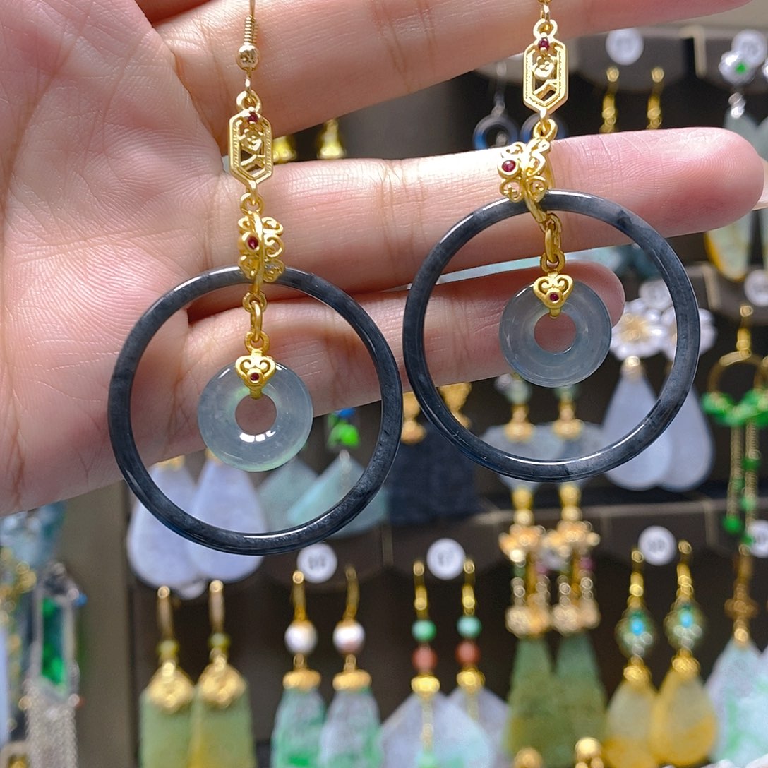 未镶嵌翡翠耳饰翡翠