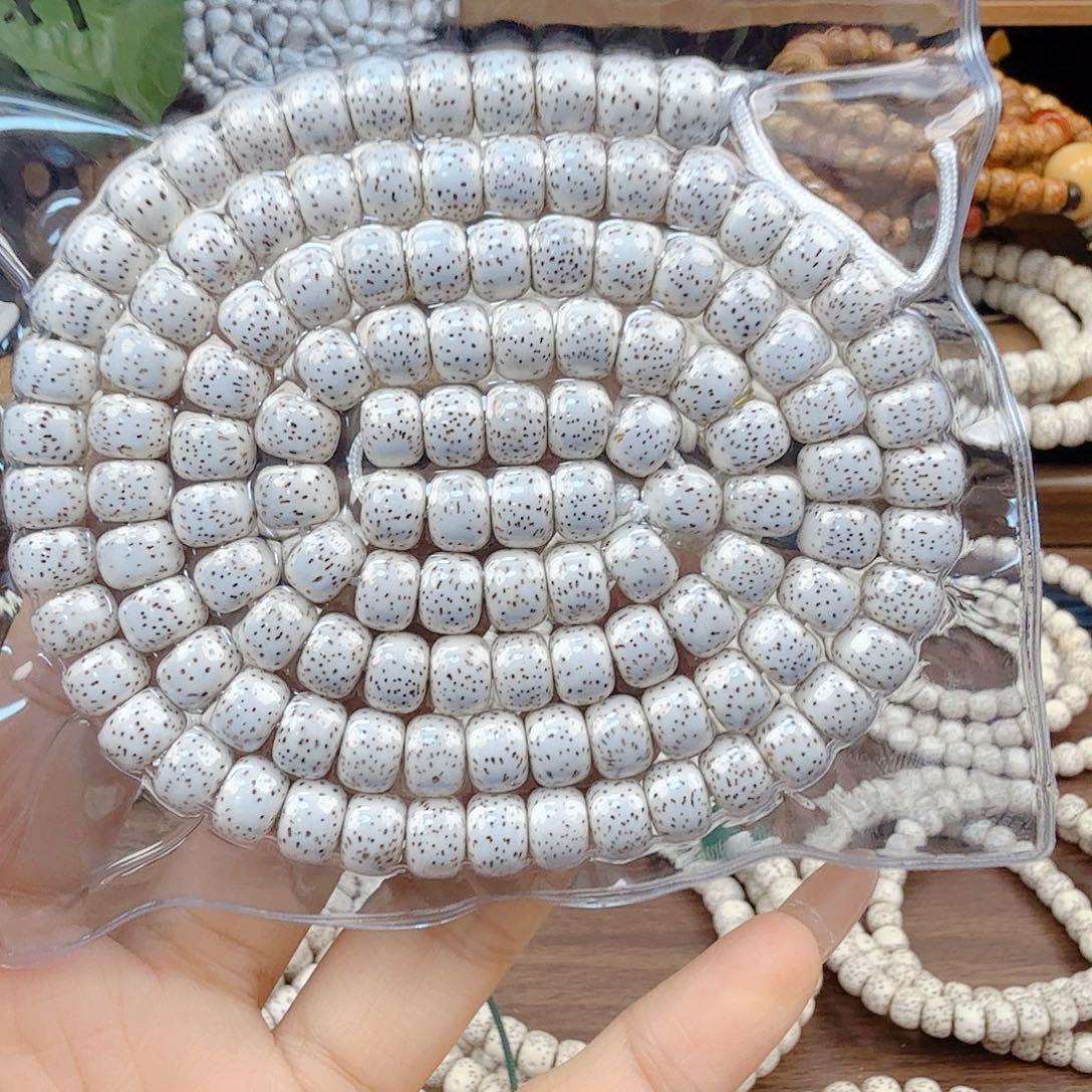 小***！吊坠星月菩提开封不退换