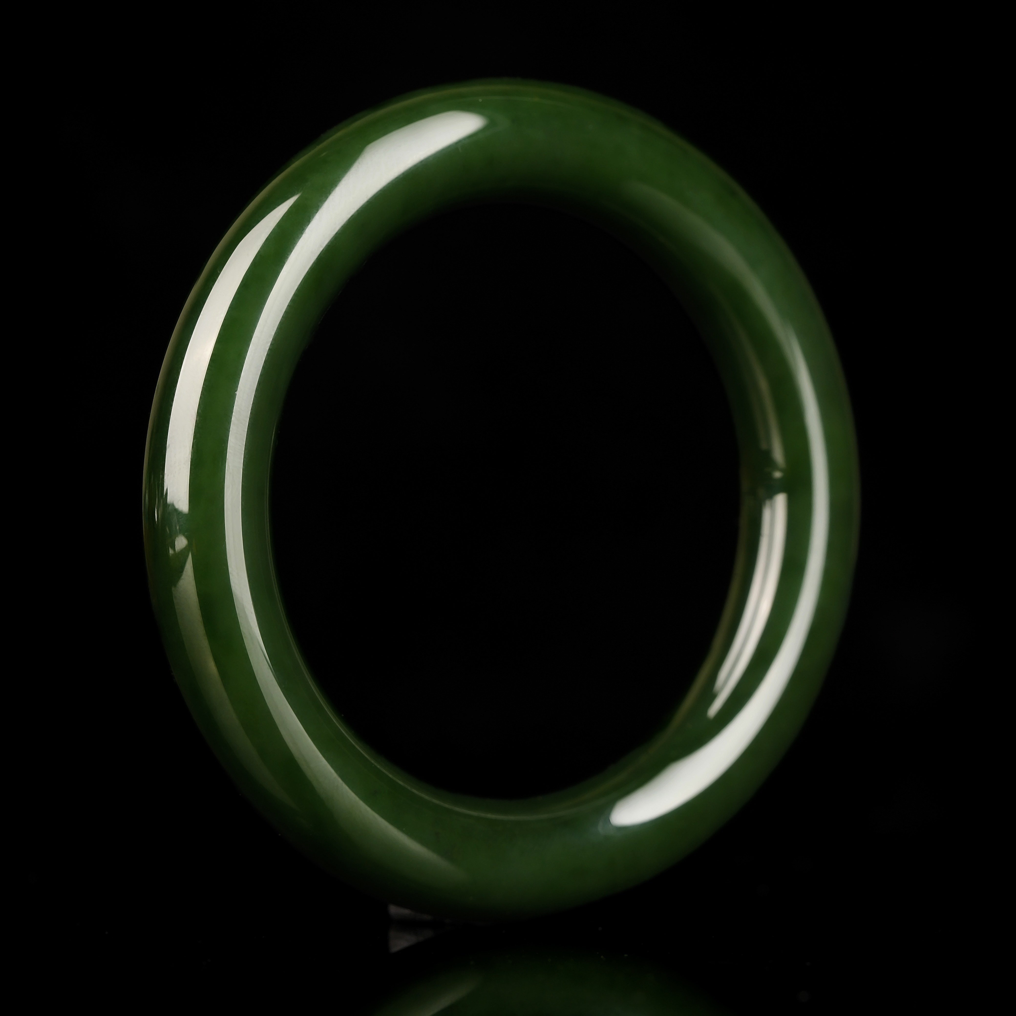 传世级 和田玉俄七浓菠菜绿辣绿胖圆条手镯 60mm± H91218