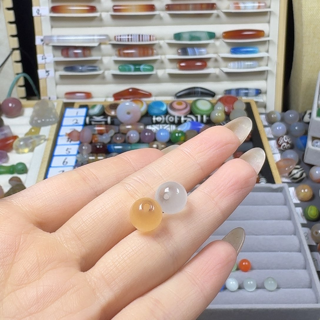 小****玛瑙/玉髓未镶嵌颈饰