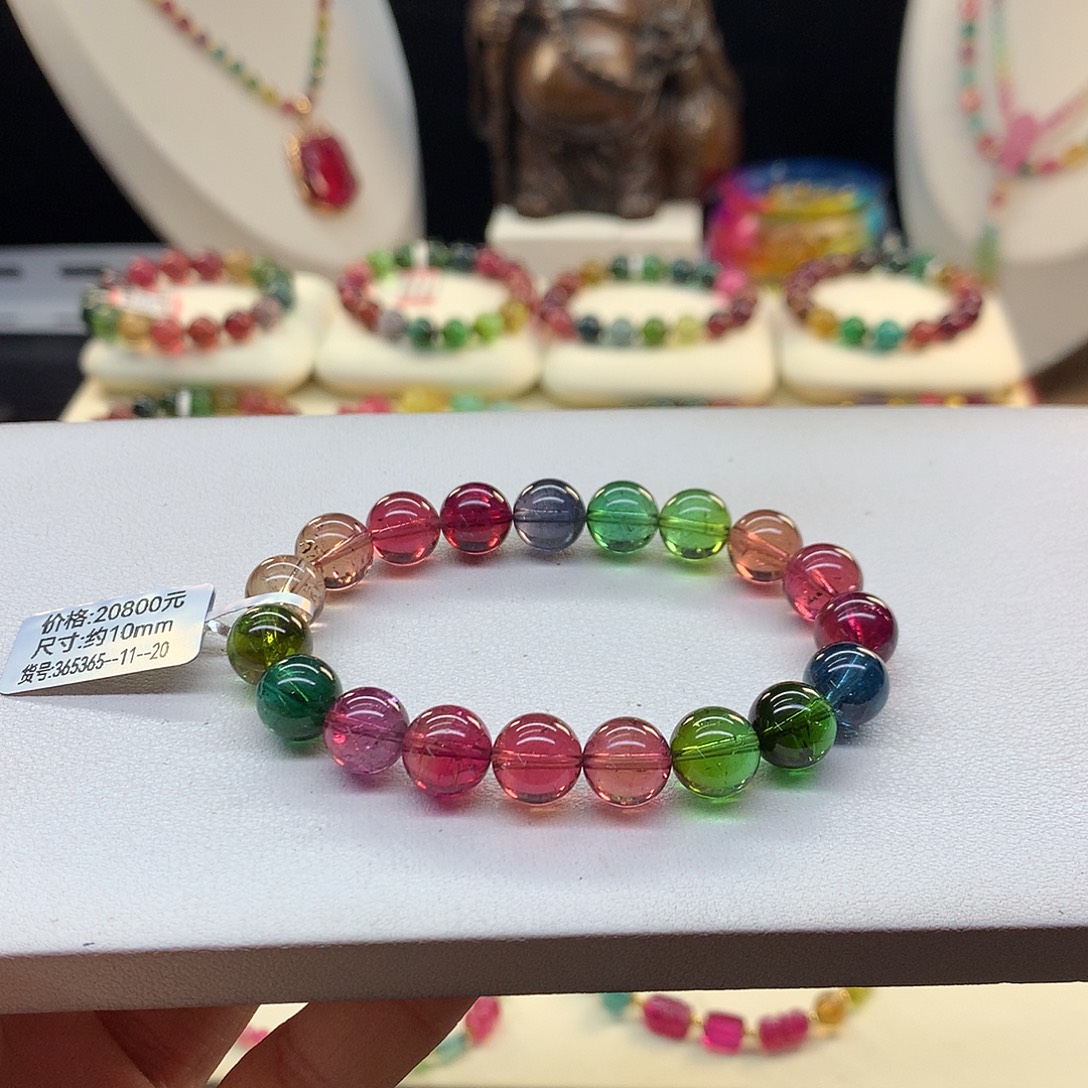 季***凌手串碧玺未镶嵌10.2/净度浓艳。