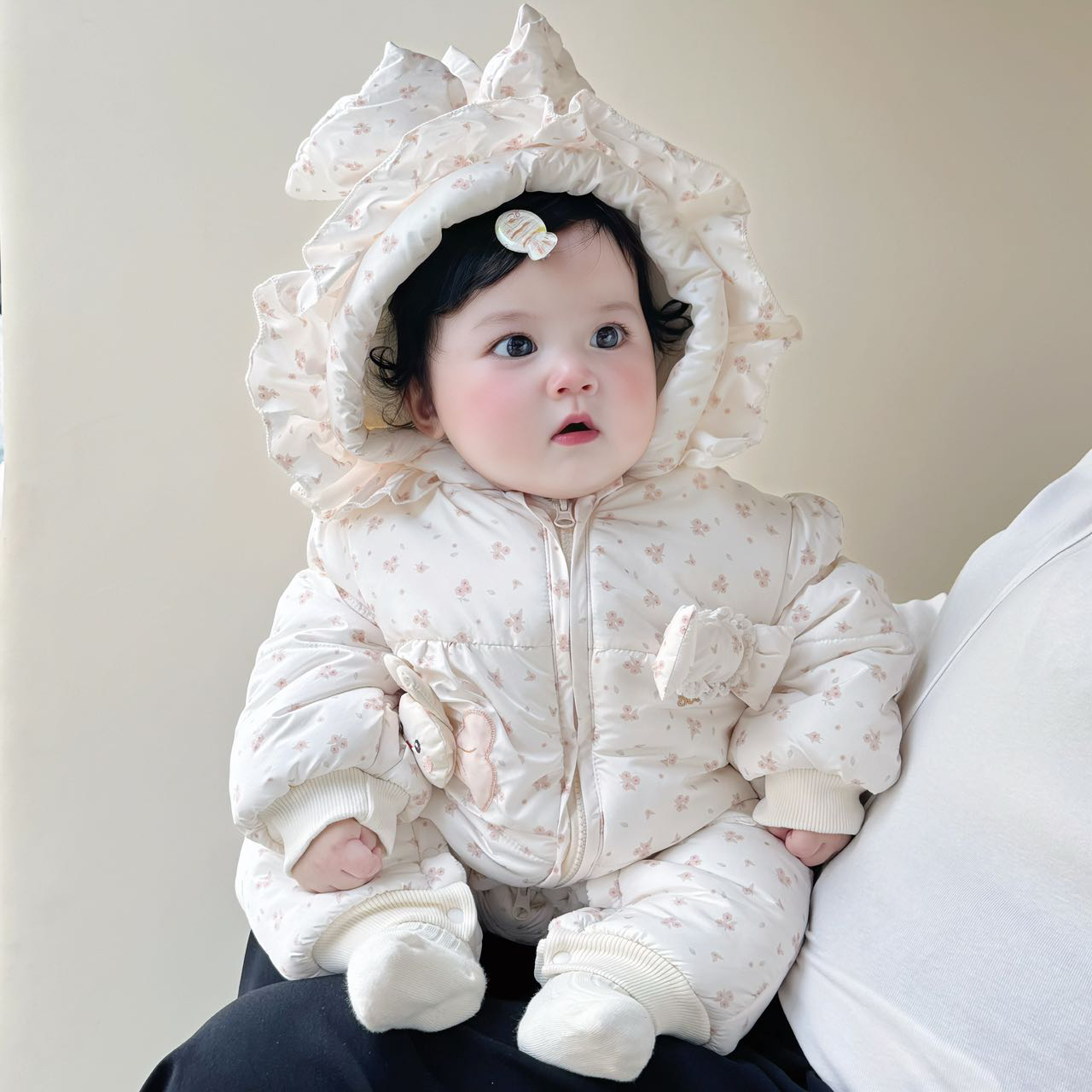 糖果小兔连体男女宝可爱超萌毛茸茸保暖哈衣冬季外出爬服加厚哈衣