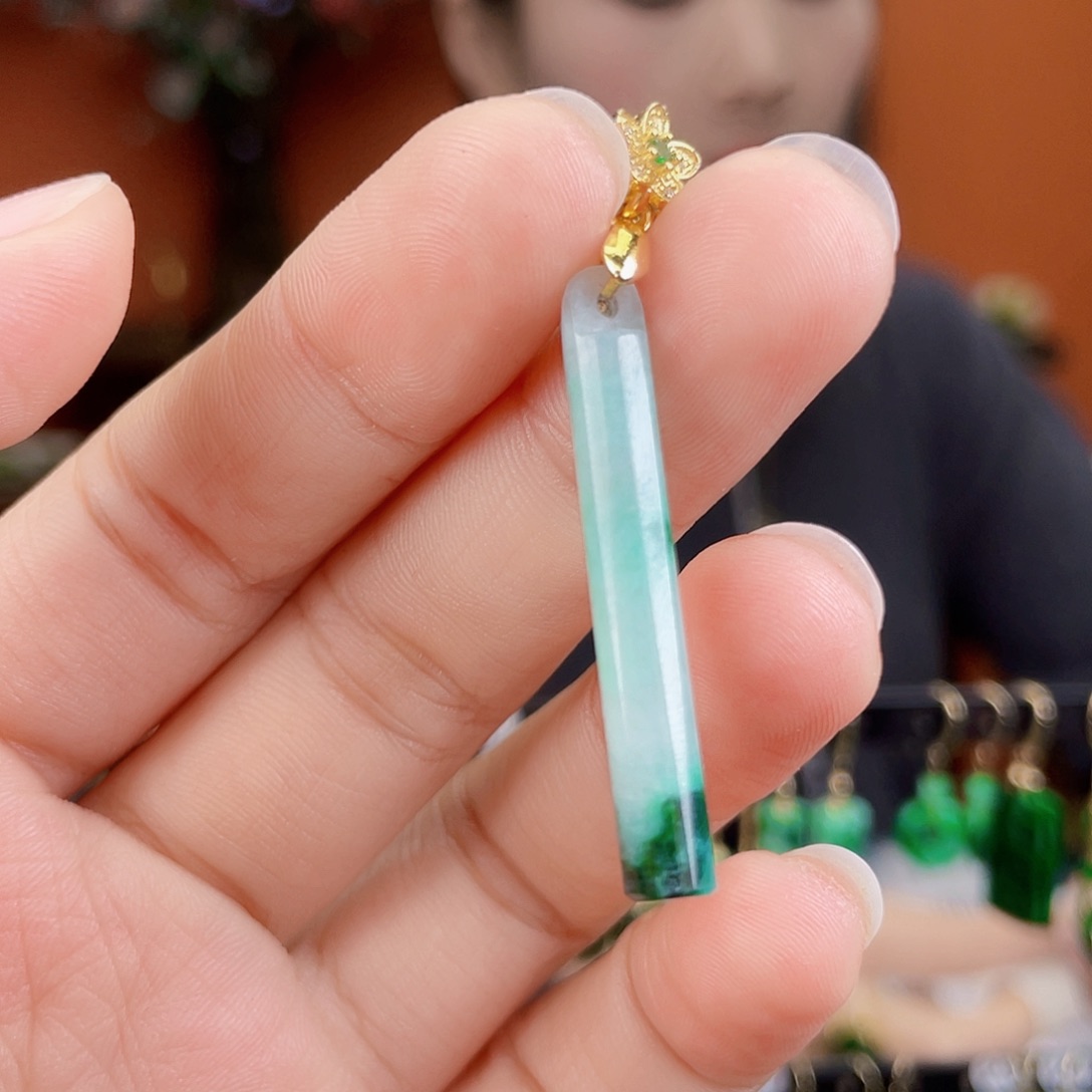 翡翠未镶嵌耳饰饰品