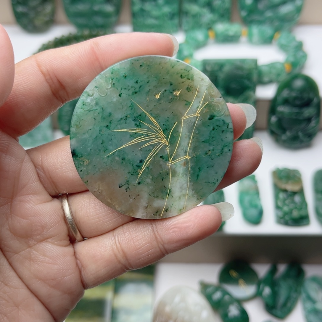 独山玉未镶嵌挂件定制