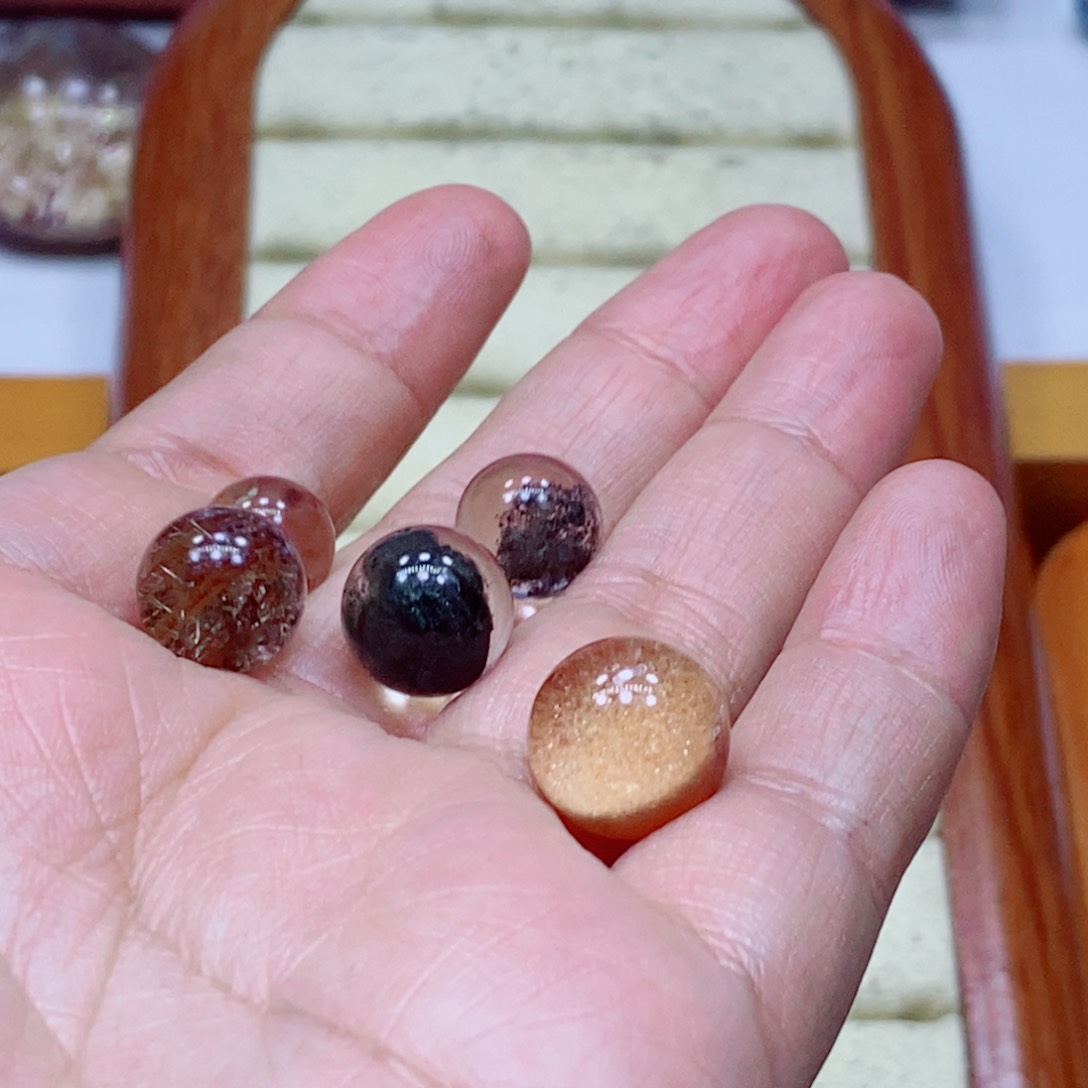 颈饰未镶嵌水晶?****水晶