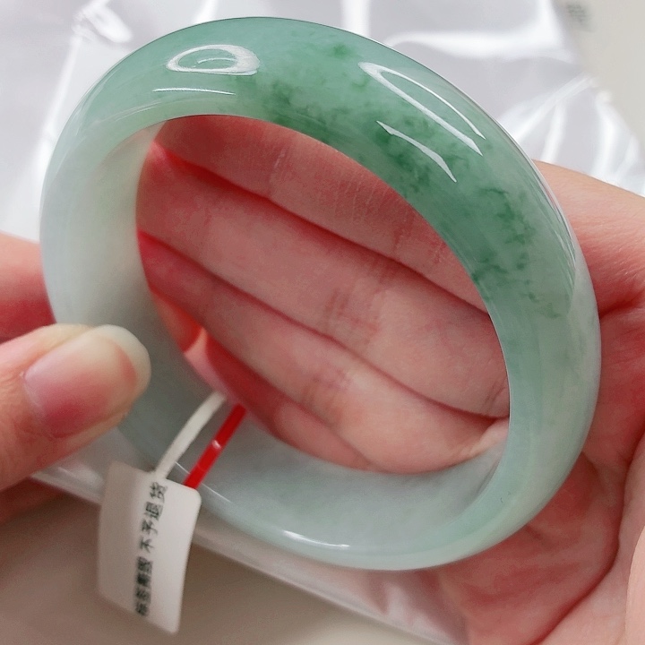 翡翠未镶嵌手镯60.5圈x205轮胎