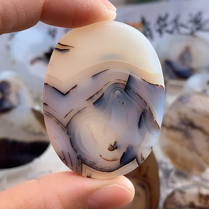 玛瑙/玉髓颈饰未镶嵌