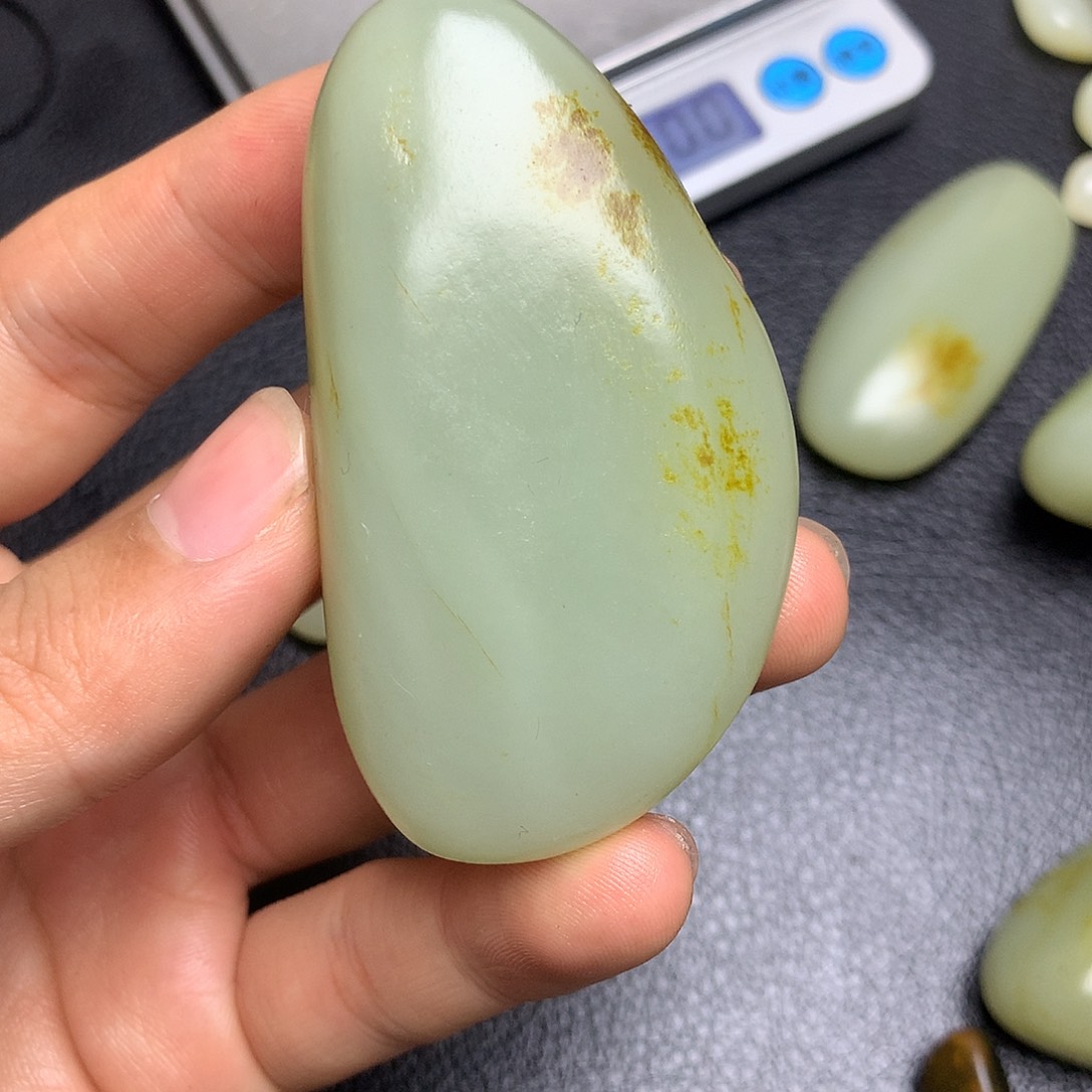 嘟***嘟和田玉（糖玉）未镶嵌挂件