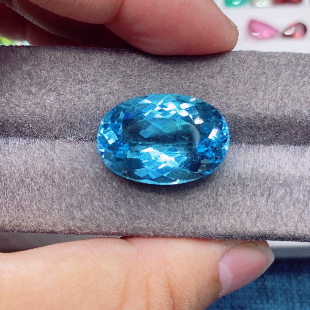 托帕石裸石未镶嵌托帕石24.9克拉