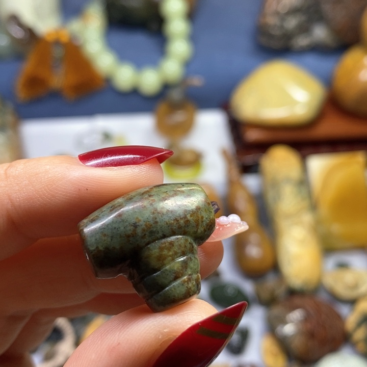 岫岩河磨玉（透闪石质玉）三通未镶嵌