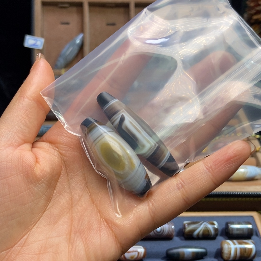 猗***座玛瑙/玉髓未镶嵌颈饰