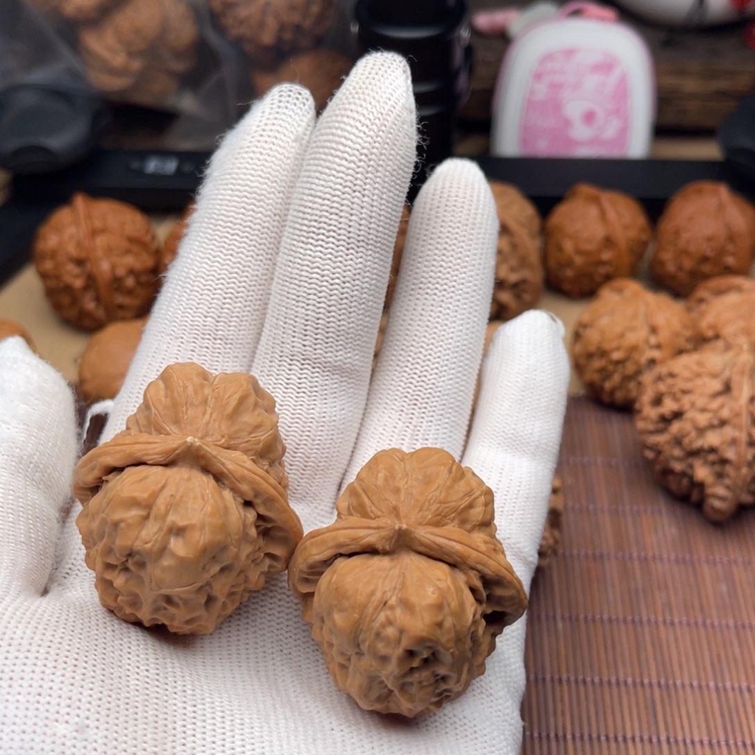 文玩核桃吊坠蜡****梦37蛤蟆头